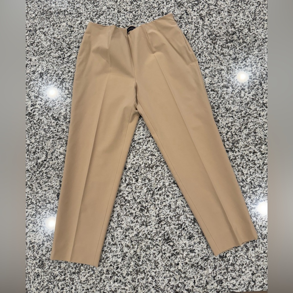 Piazza Sempione Audrey size 46 Trousers

26” inseam great condition